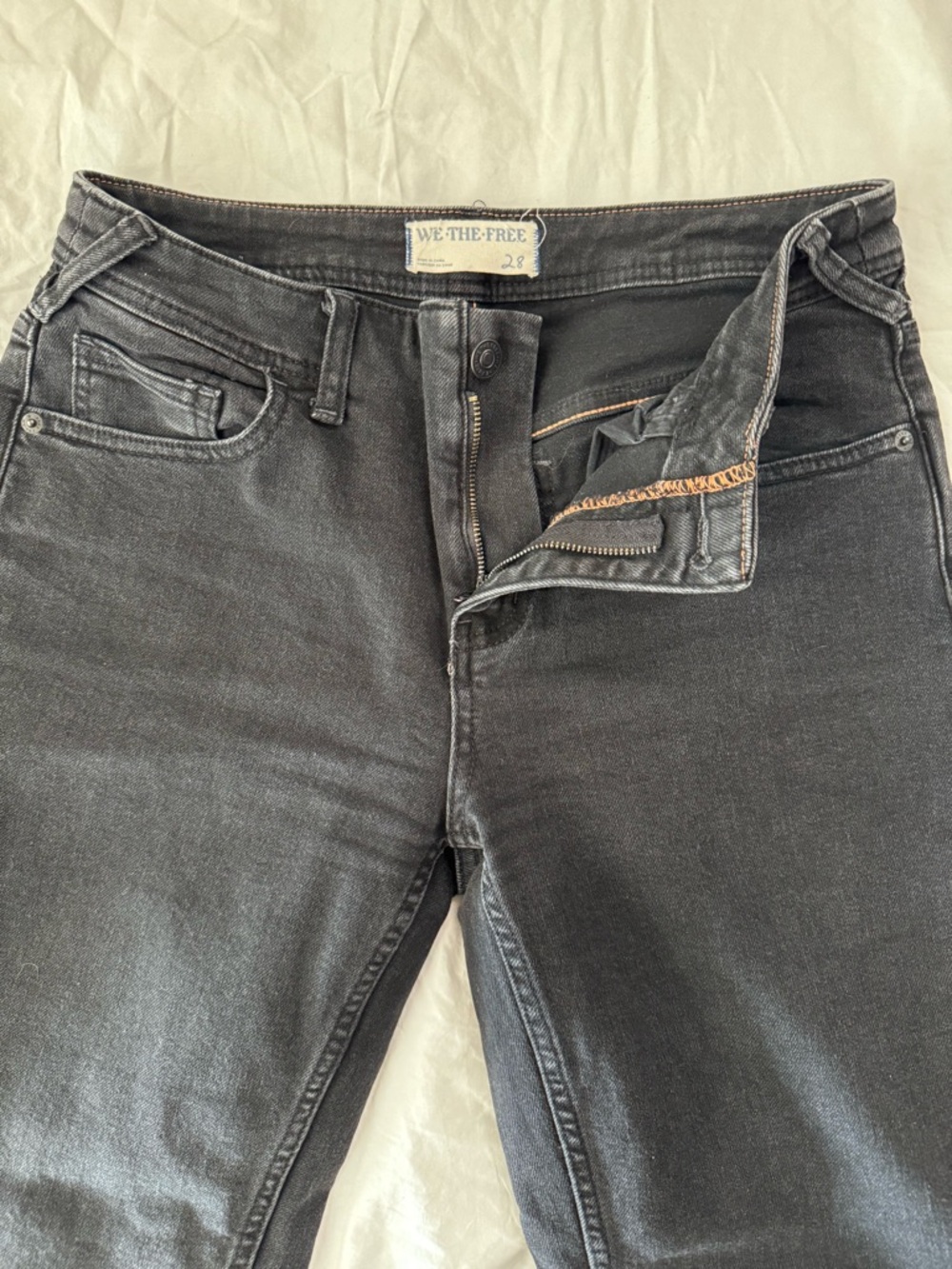 🩶🖤 We The Free 🖤🩶 evie midrise slim straight jean - size 28 - washed black